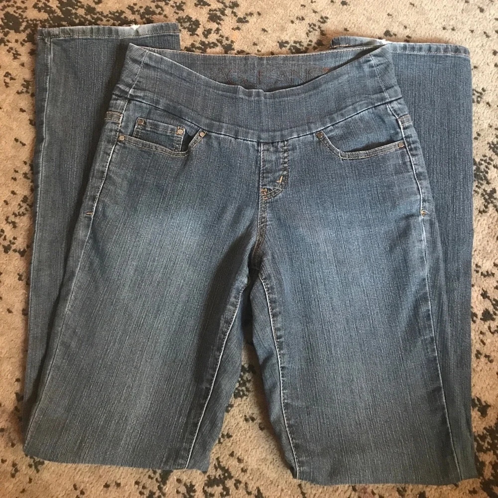 Final Price Pull On Boot Leg Jeans